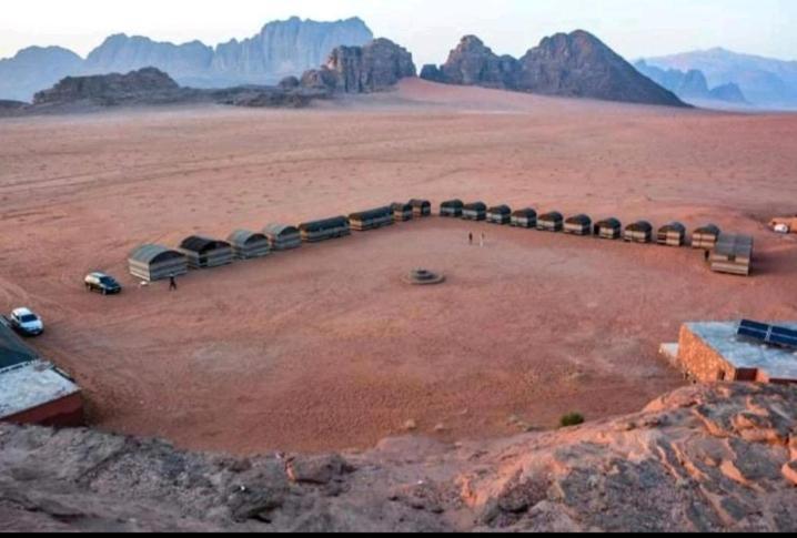 Bedouin Adventure & Tours Hotel Wadi Rum Ngoại thất bức ảnh